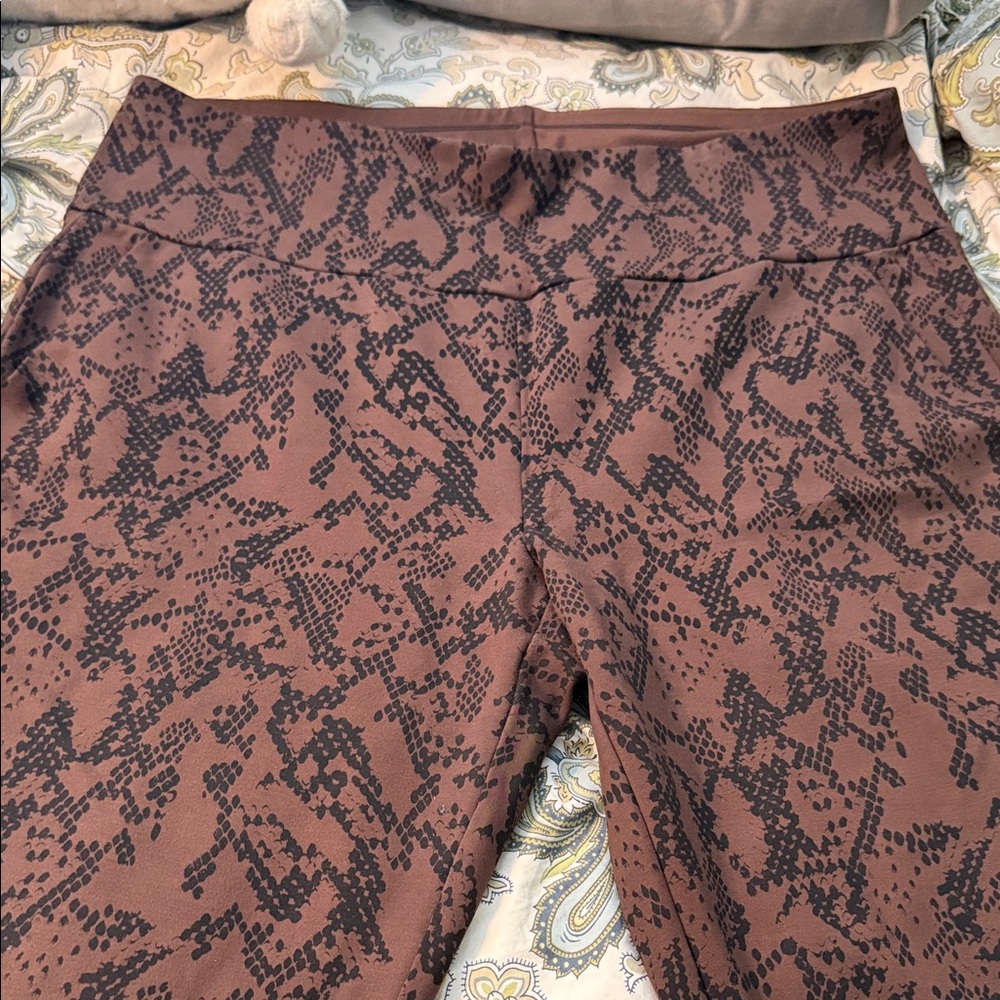 CAbi Brown Leggings with snake print Crop it cool pant in XL